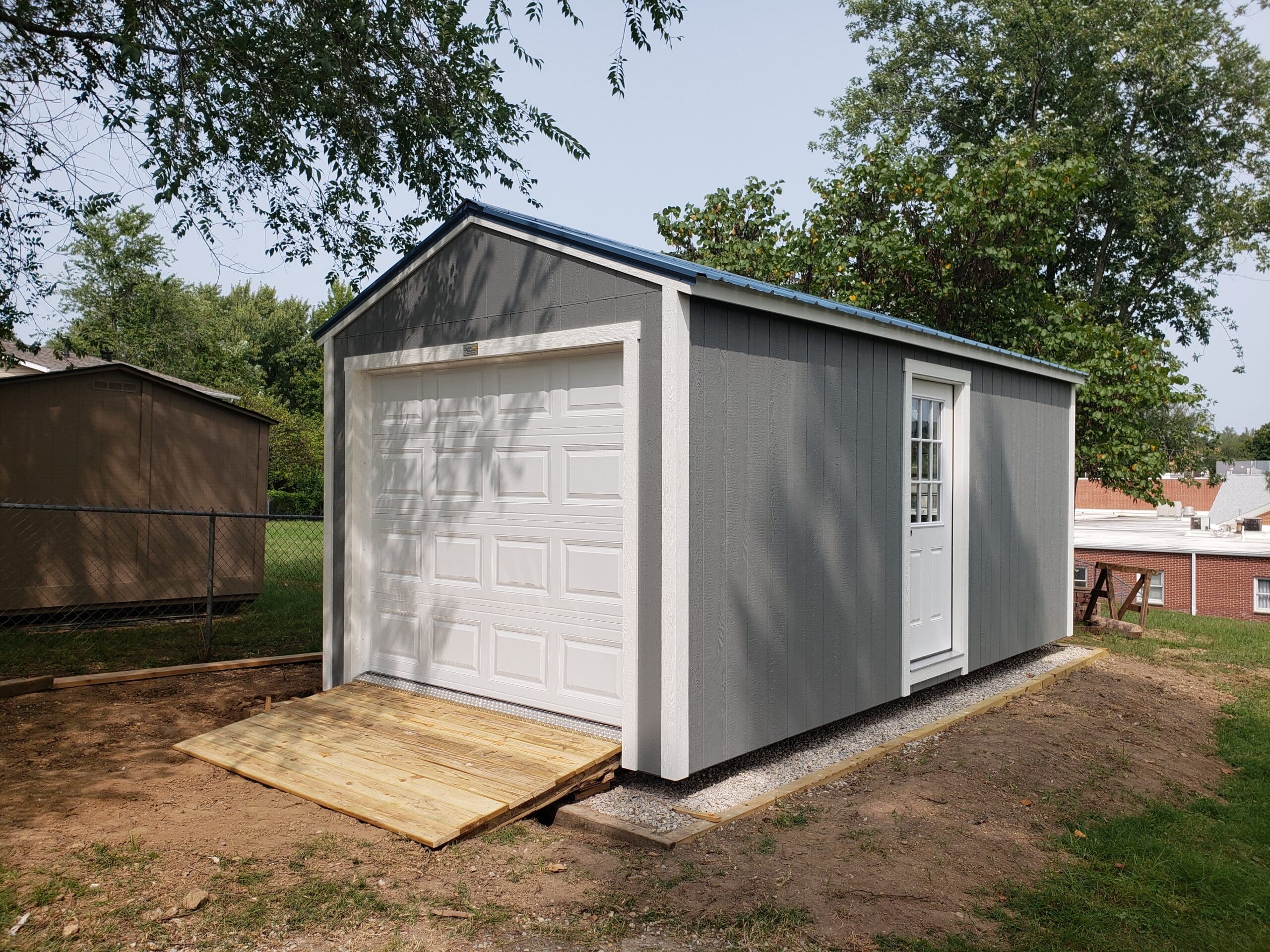image of a standard garage for sale in Missouri from 5 Star Buildings